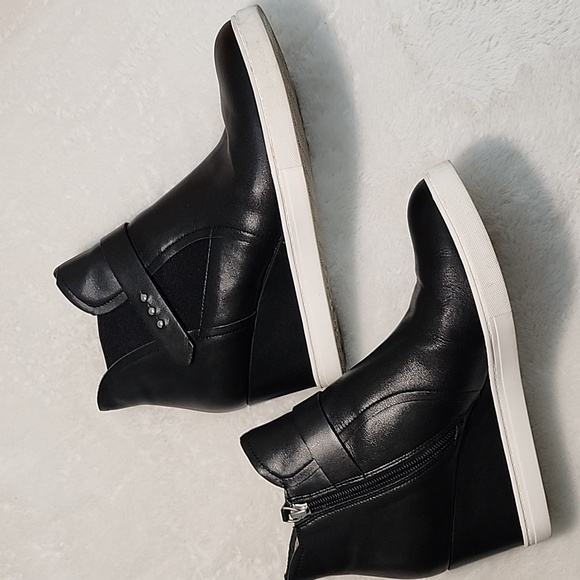 Linea Paolo Freshton Leather Wedge Ankle Booties Boots Black Women’s Size 9 1/2 - Picture 8 of 16